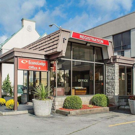 Econo Lodge By The Falls Καταρράκτες του Νιαγάρα Εξωτερικό φωτογραφία