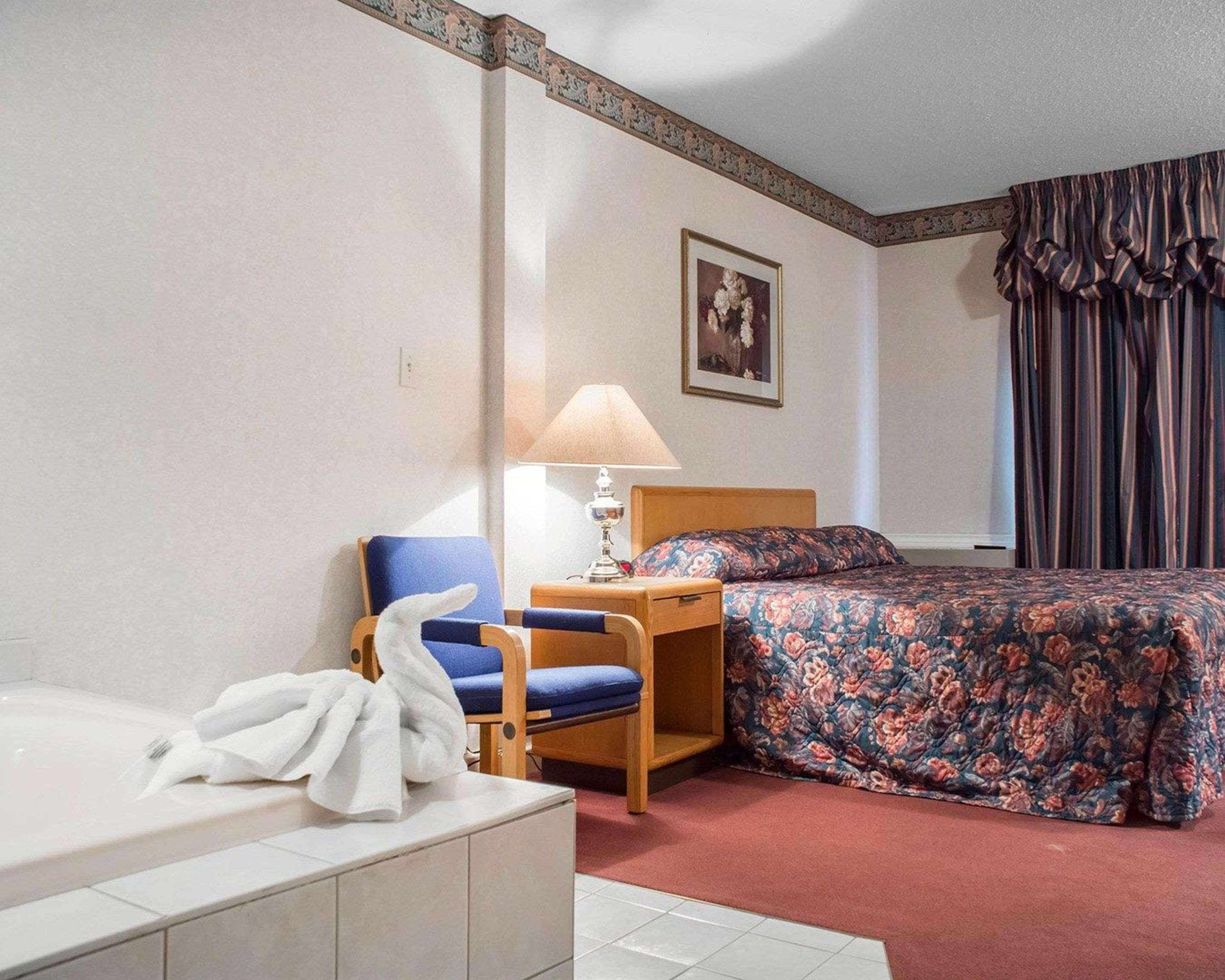 Econo Lodge By The Falls Καταρράκτες του Νιαγάρα Εξωτερικό φωτογραφία