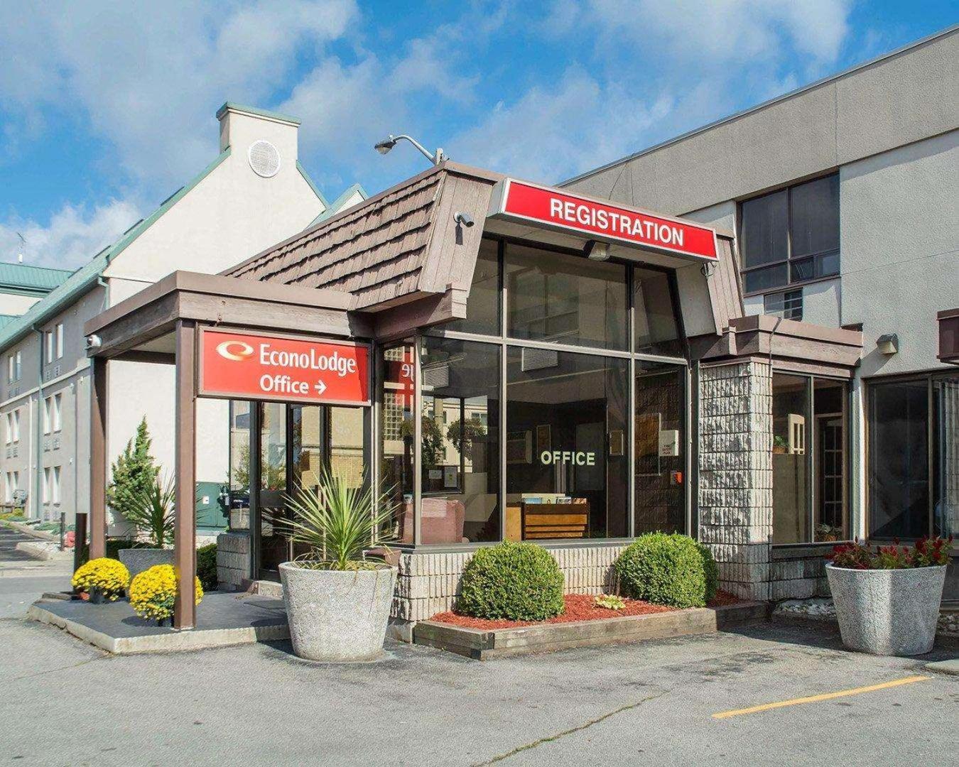 Econo Lodge By The Falls Καταρράκτες του Νιαγάρα Εξωτερικό φωτογραφία