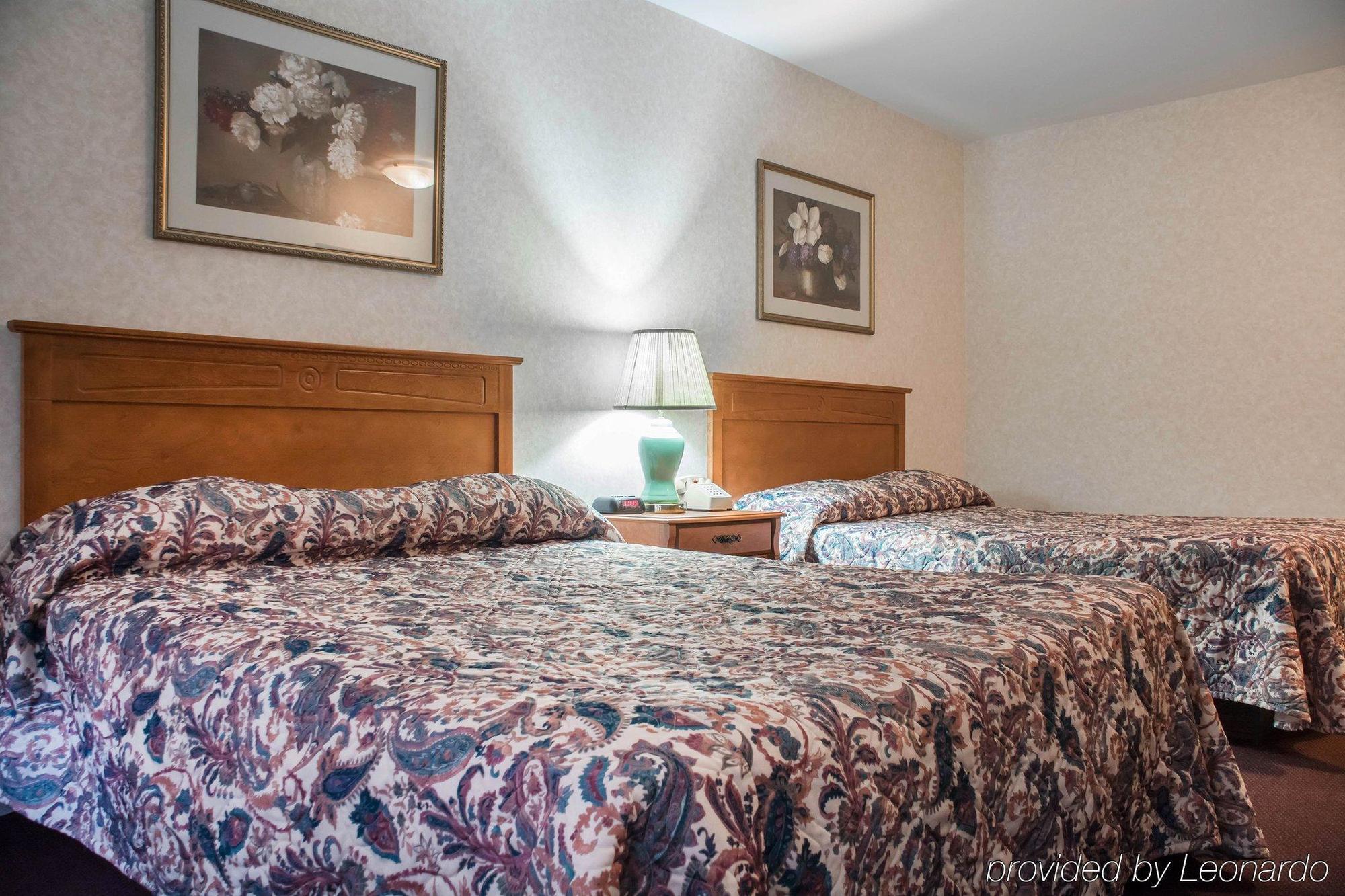 Econo Lodge By The Falls Καταρράκτες του Νιαγάρα Εξωτερικό φωτογραφία